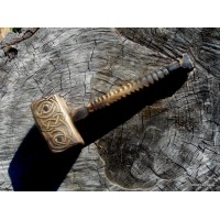 Деревянная резная киянка ручной работы Мьёльнио